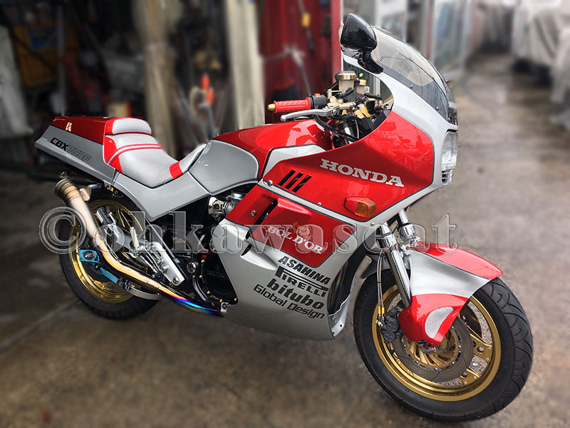 CBX750シート