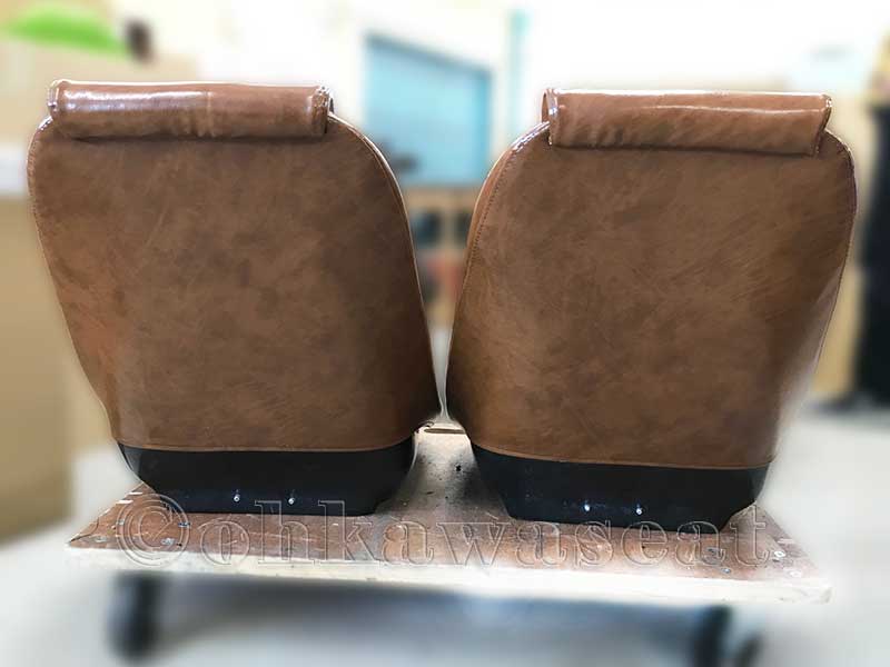 自動車シート張替えC-30/ベック　550スパイダー　シート2脚張替え後　背面