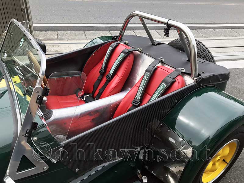 自動車シート張替えC-34/ケータハムsuper7　シート張替えsuper7装着後