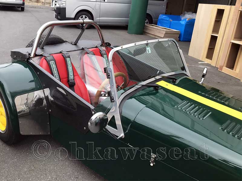 自動車シート張替えC-34/ケータハムsuper7　シート張替えsuper7装着後