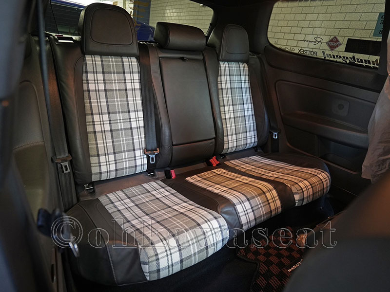 C-52 VW GOLF MK5 R32 リアシート張替え装着画像